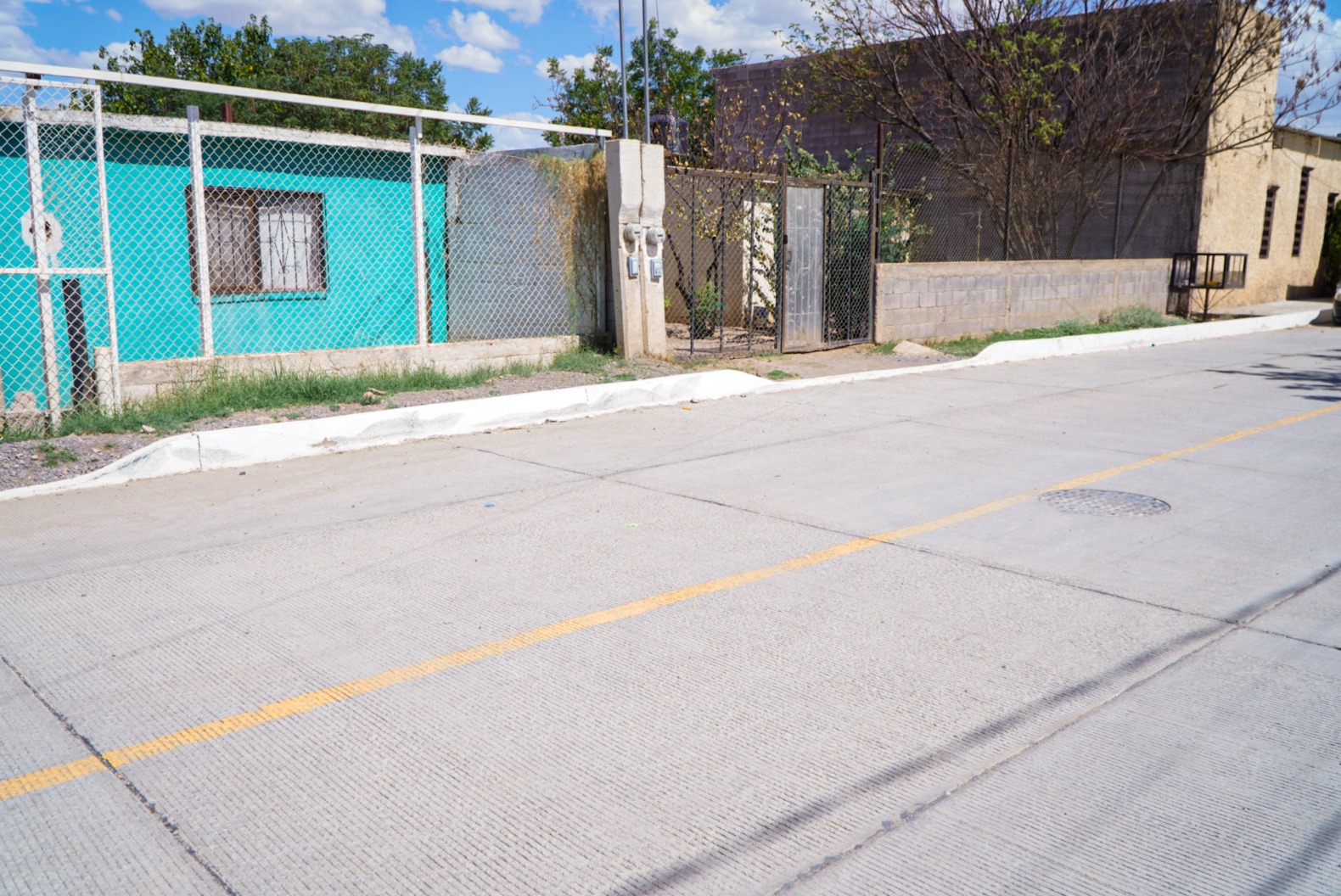 Image default