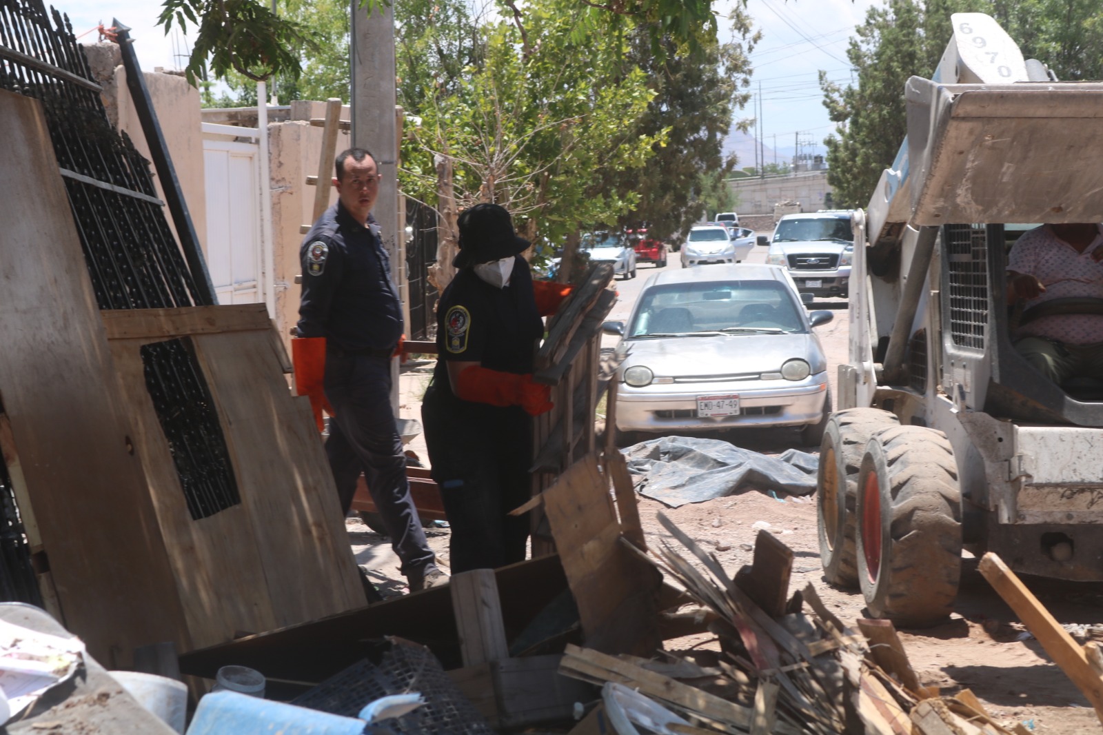 Image default