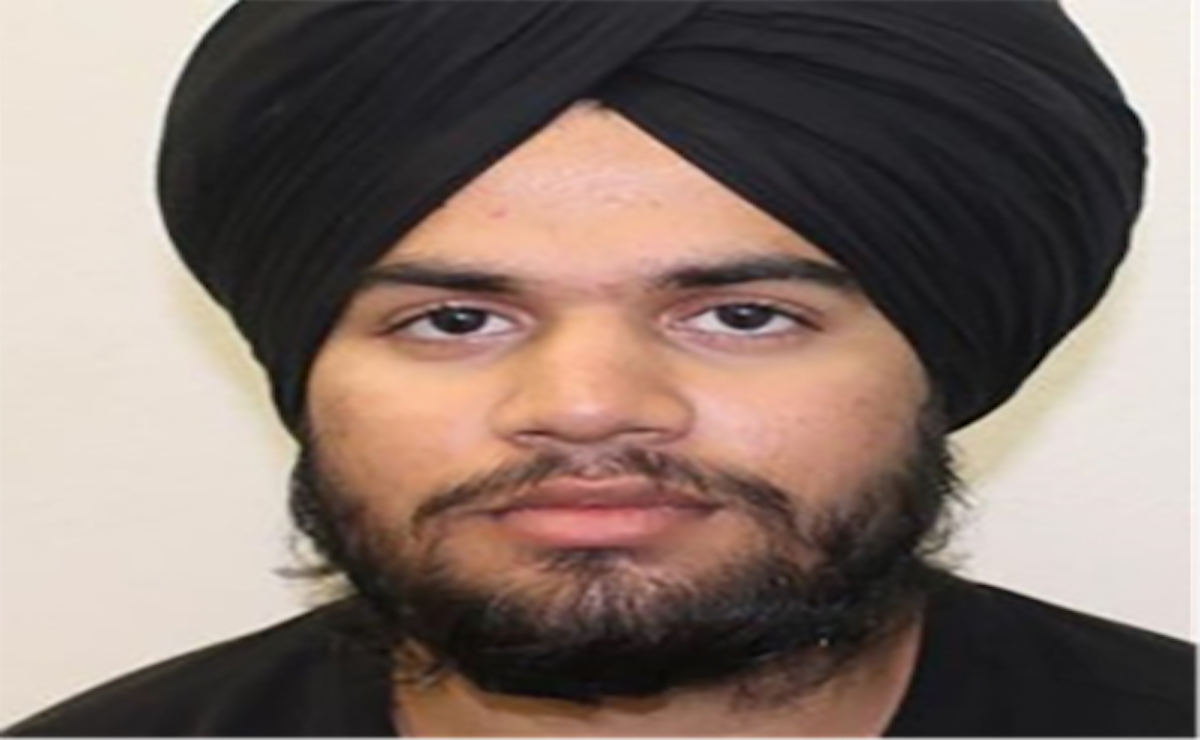 Image default