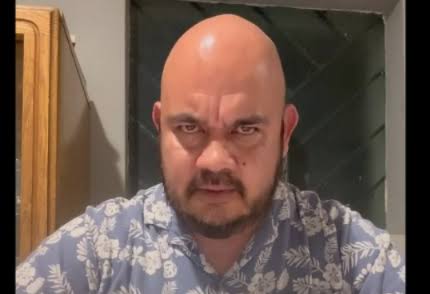 Image default